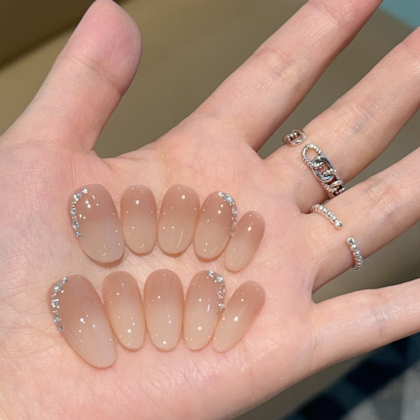 nude gradient