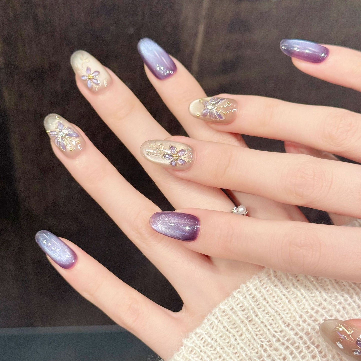 Velvet Lilac Purple Flower Cat Eye Press On Nails