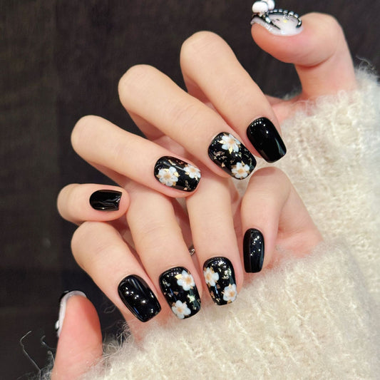 black Hello Kitty