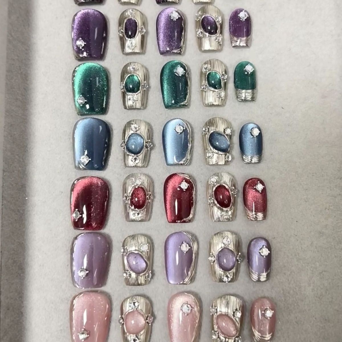 Buccellati multi-colored cat-eye Press On Nails