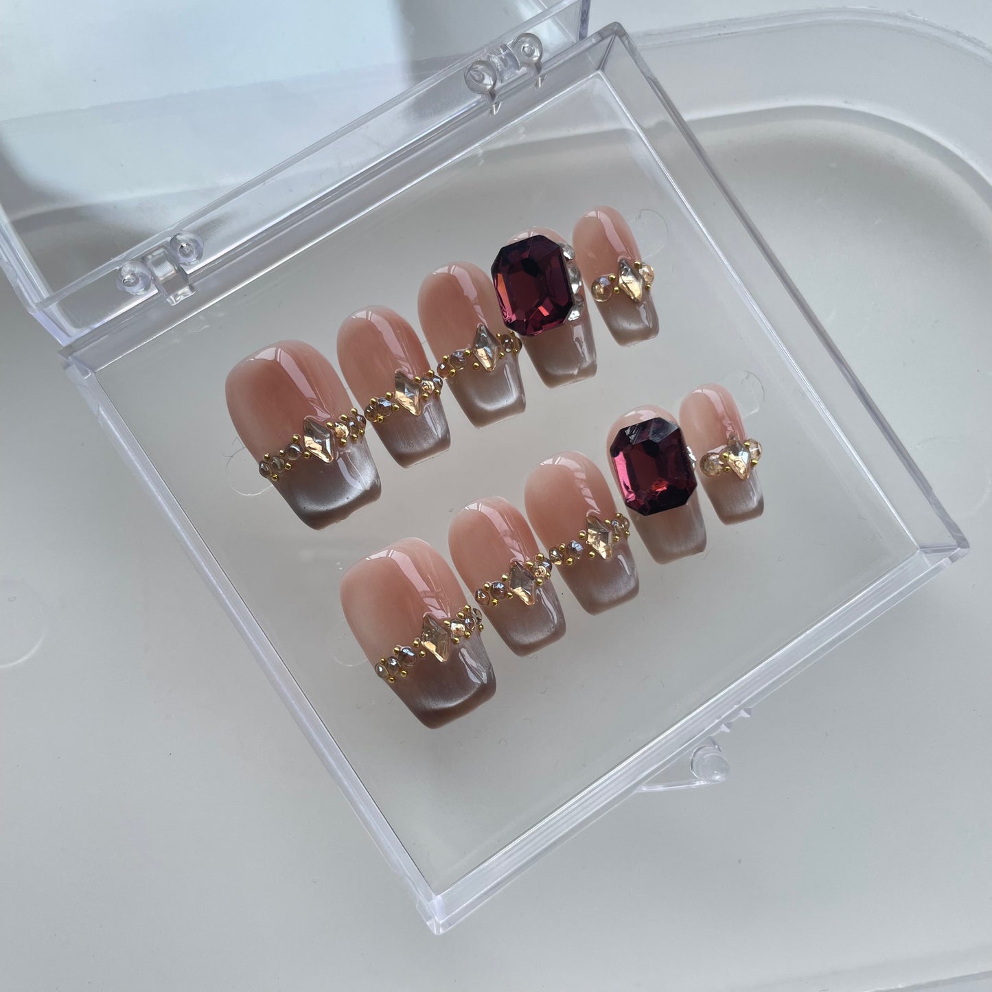 French cat's eye ruby