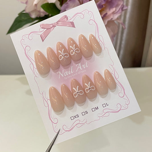 Nude Pearl Heart Press On Nails Almond