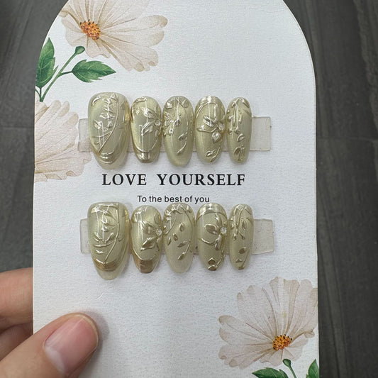 Velvet Champagne Gold Leaf Press On Nails