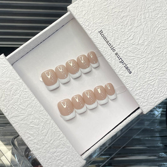 Minimalist French style