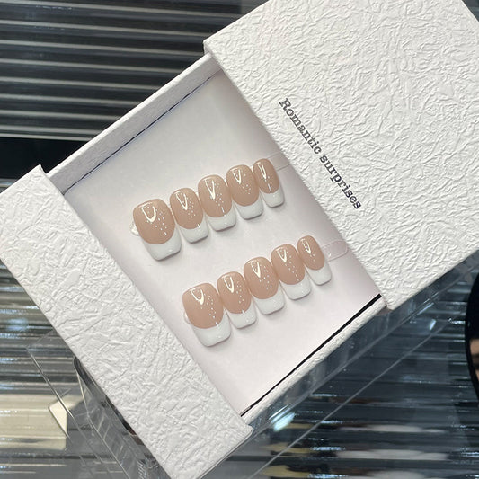 Minimalist French style