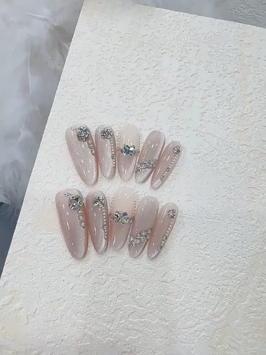 Nude cat eye