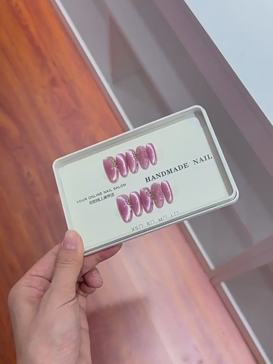 Velvet Rose Cat Eye Lattice Press On Nails